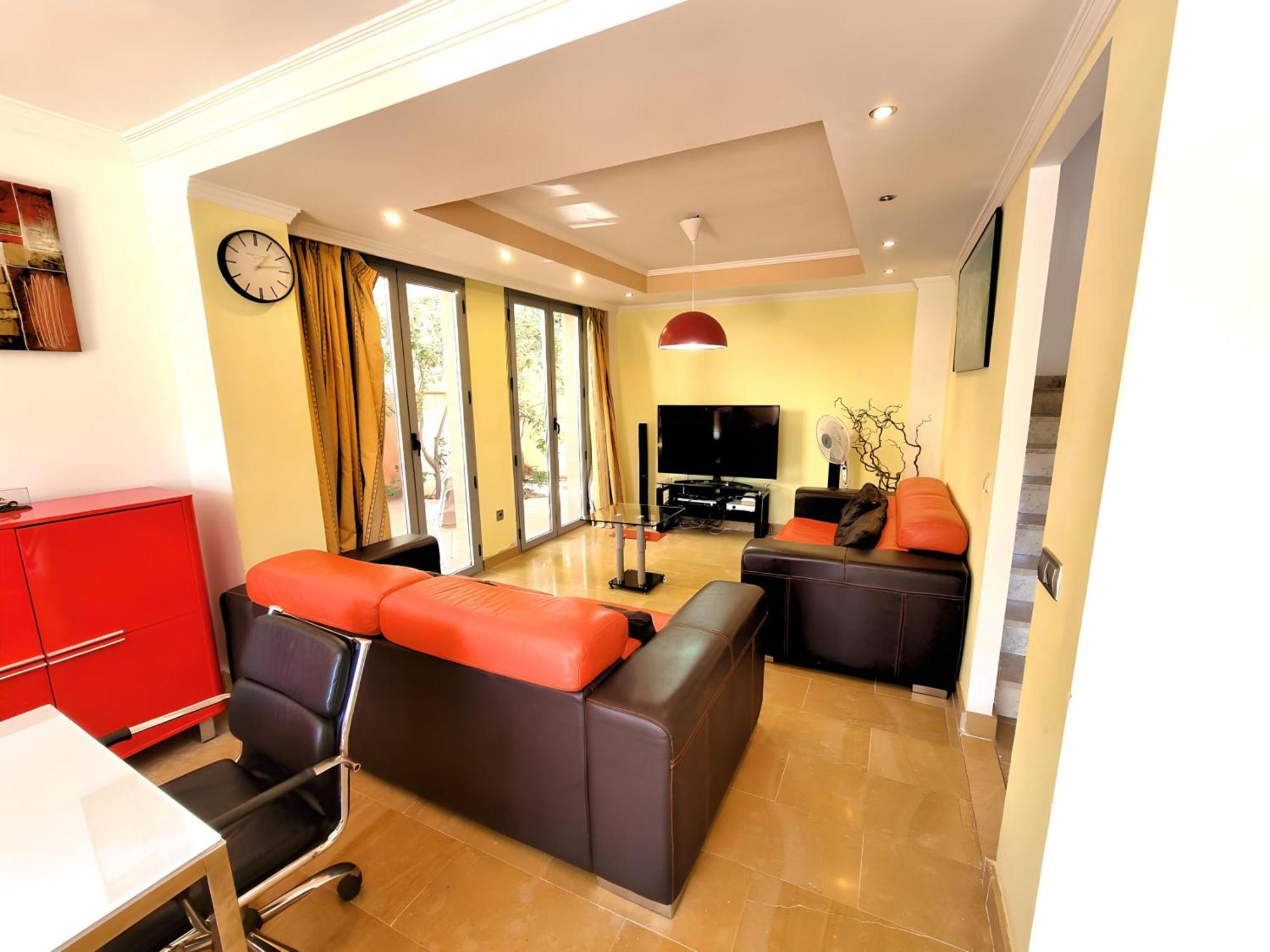 Stunning Home With Outdoor Swimmingpool, 4 Bedrooms And Wifi 베날마데나코스타 외부 사진