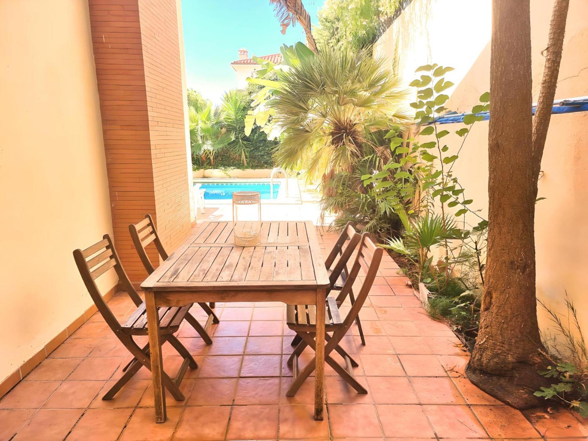 Stunning Home With Outdoor Swimmingpool, 4 Bedrooms And Wifi 베날마데나코스타 외부 사진